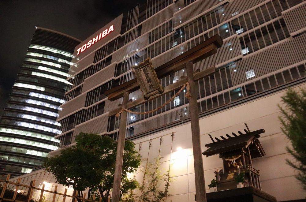 熱門(mén)商區里也能參拜神靈？出云神社與東芝的不解之緣