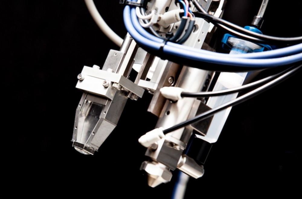 更易、更優(yōu)、更快！“點(diǎn)焊檢測機器人”開(kāi)啟汽車(chē)制造新征程